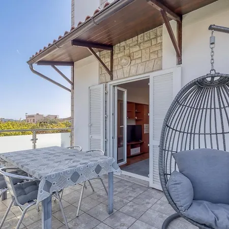 Azra Gostinjska kuća Pula