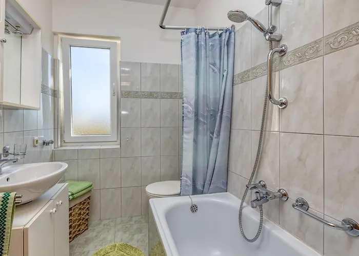 Gostinjska kuća Azra