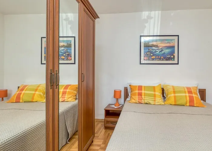 Azra 게스트하우스 풀라